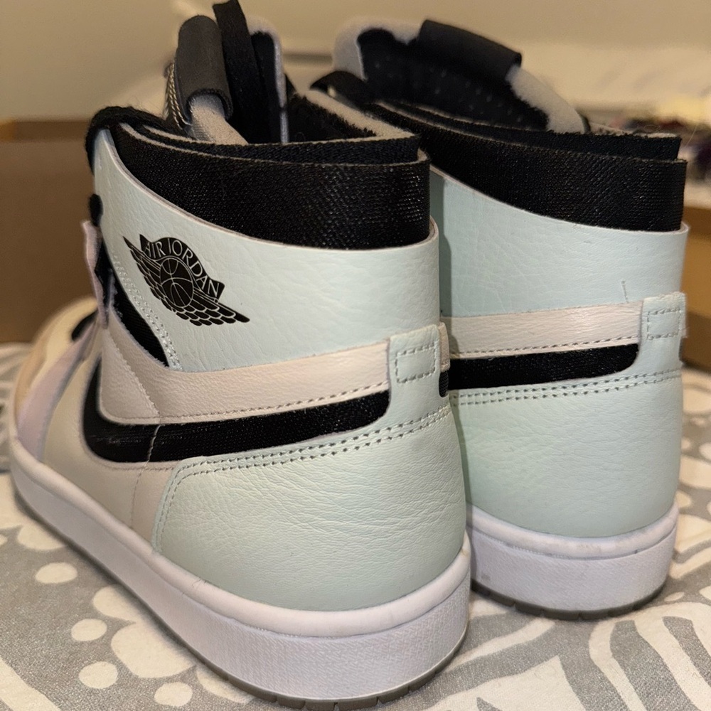Women’s air Jordan 1 high zoom comfort ‘Easter’ - Picture 3 of 5